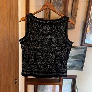 Laura Petites Black Velvet Tank w Floral Detail Black Beads w Gold Detail Sz S